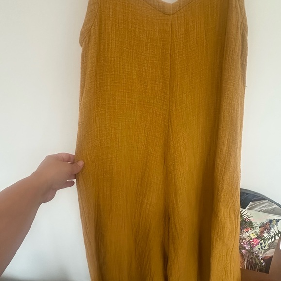 Mustard Yellow Sleeveless‎ Jumpsuit - Picture 8 of 9